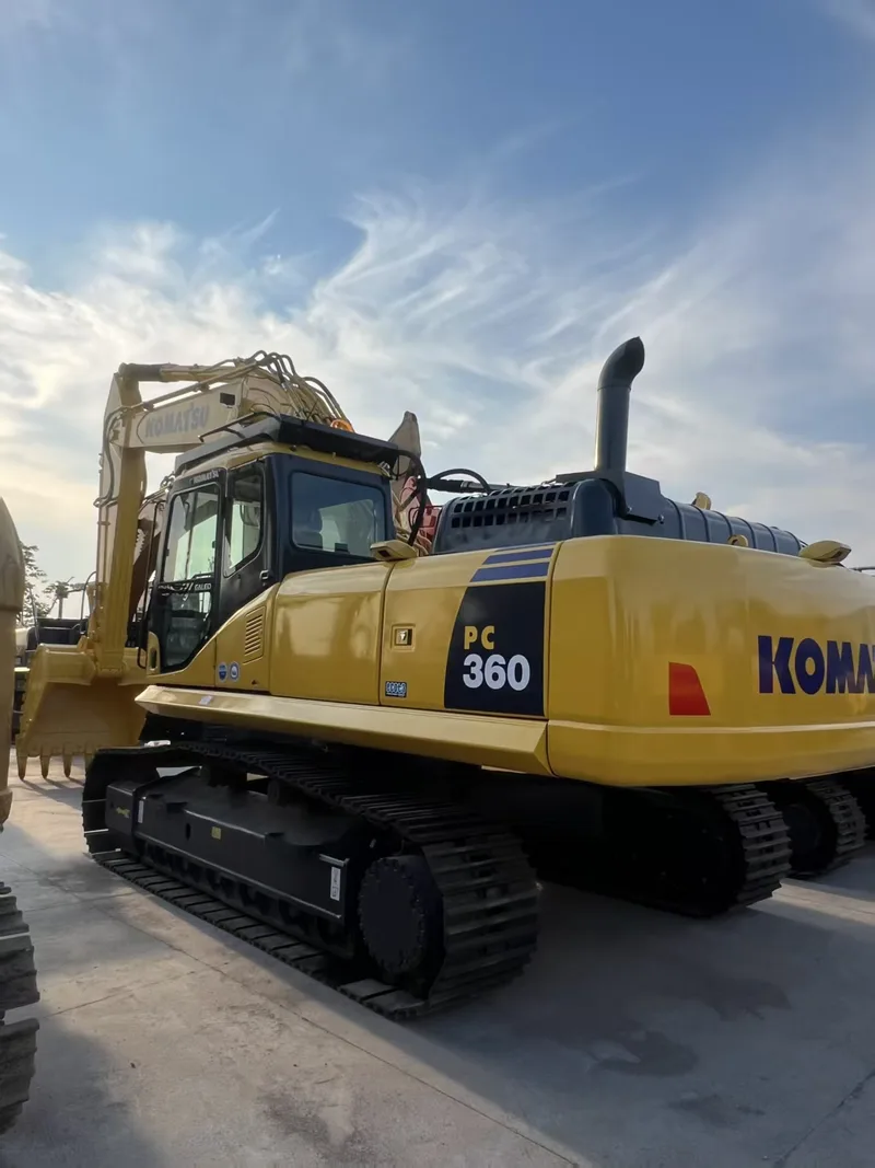 Komatsu PC360-8